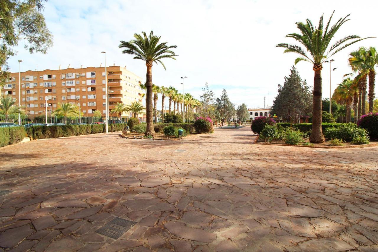 Global Properties, Los Claveles - Práctico apartamento con WIFI en Sagunto Exterior foto